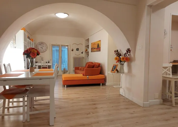 Quadrilocale Eli 6 Centralissimo Zona Piazza Bodoni Апартаменты *